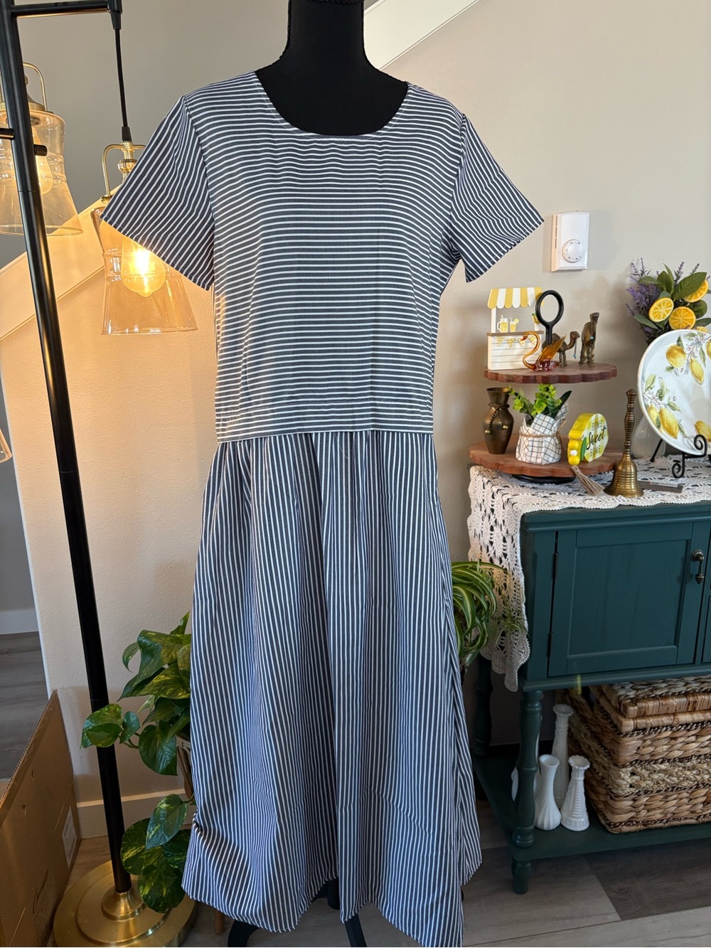 Striped Short Sleeve Midi Dress in Navy and White